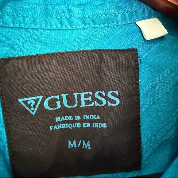 Guess Button Down Shirt size M - Picture 4 of 9